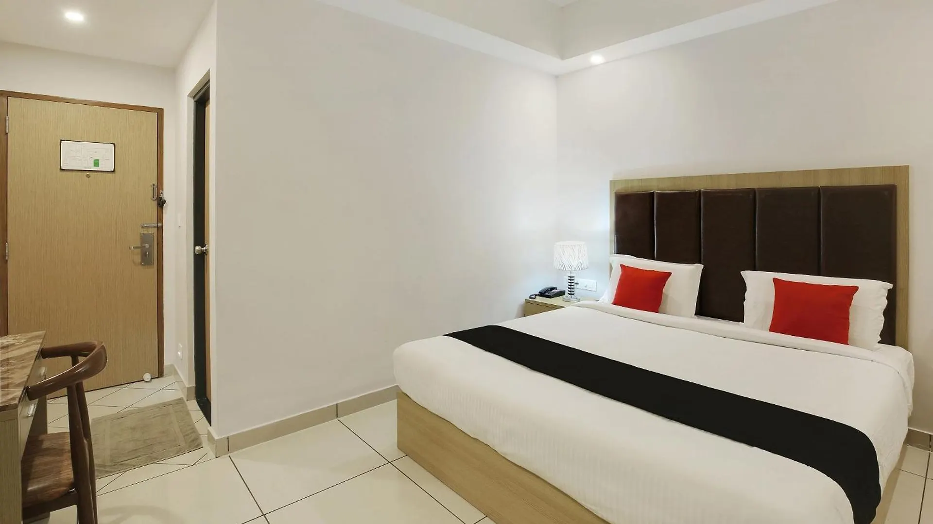 Super Townhouse Edasserys Kalamassery Tourist Home Elur 4*,  India