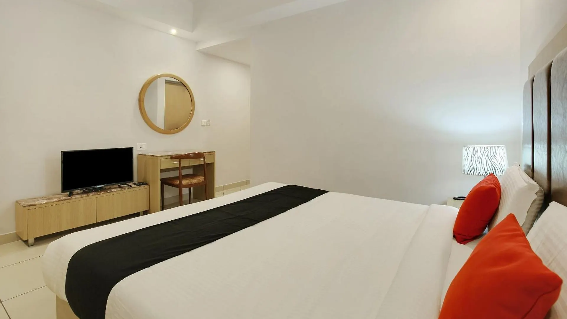 Hotel Super Townhouse Edasserys Kalamassery Tourist Home Elur