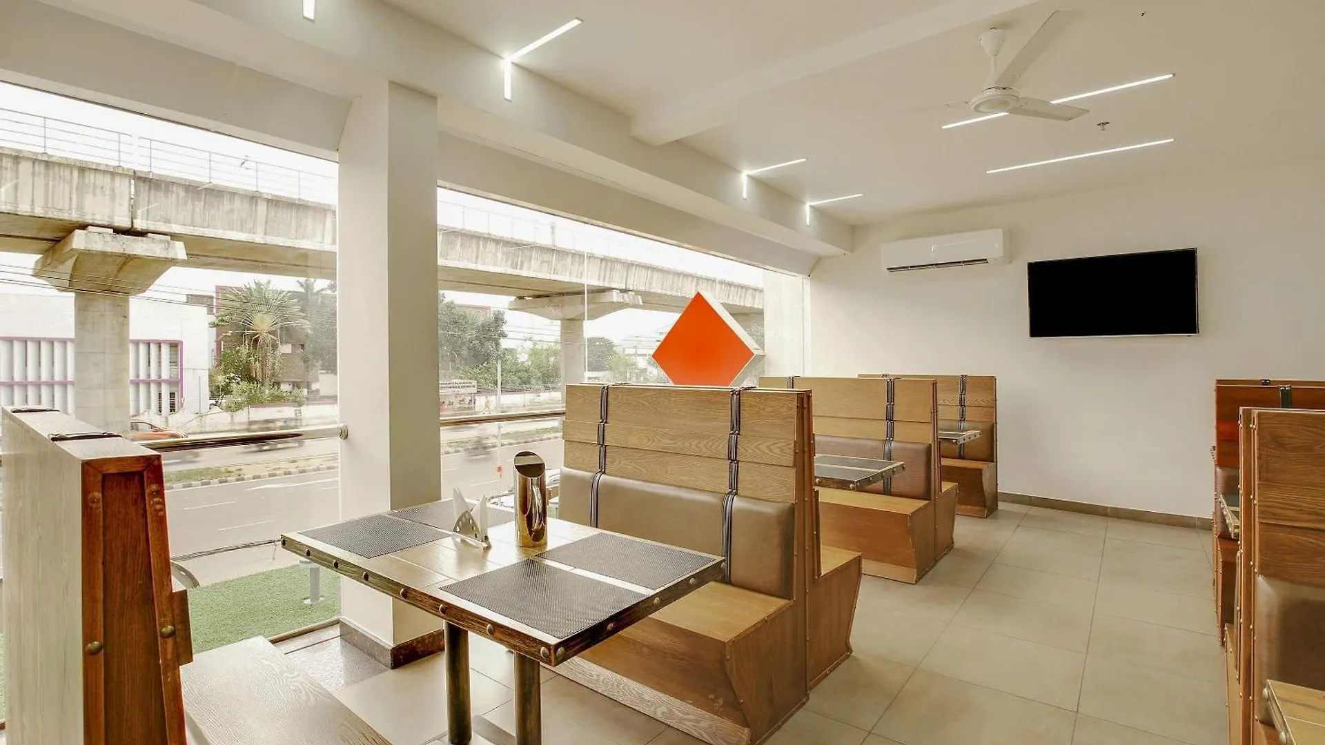 Super Townhouse Edasserys Kalamassery Tourist Home Elur