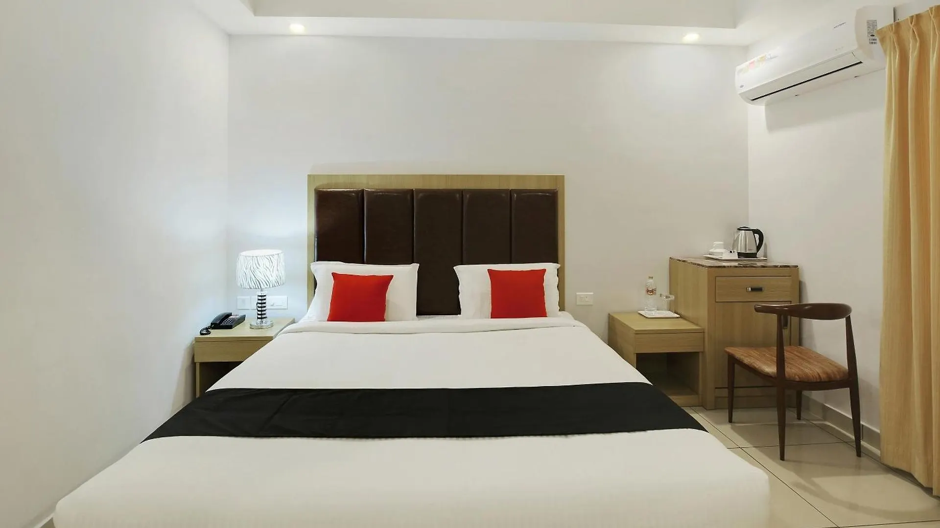 Super Townhouse Edasserys Kalamassery Tourist Home Elur
