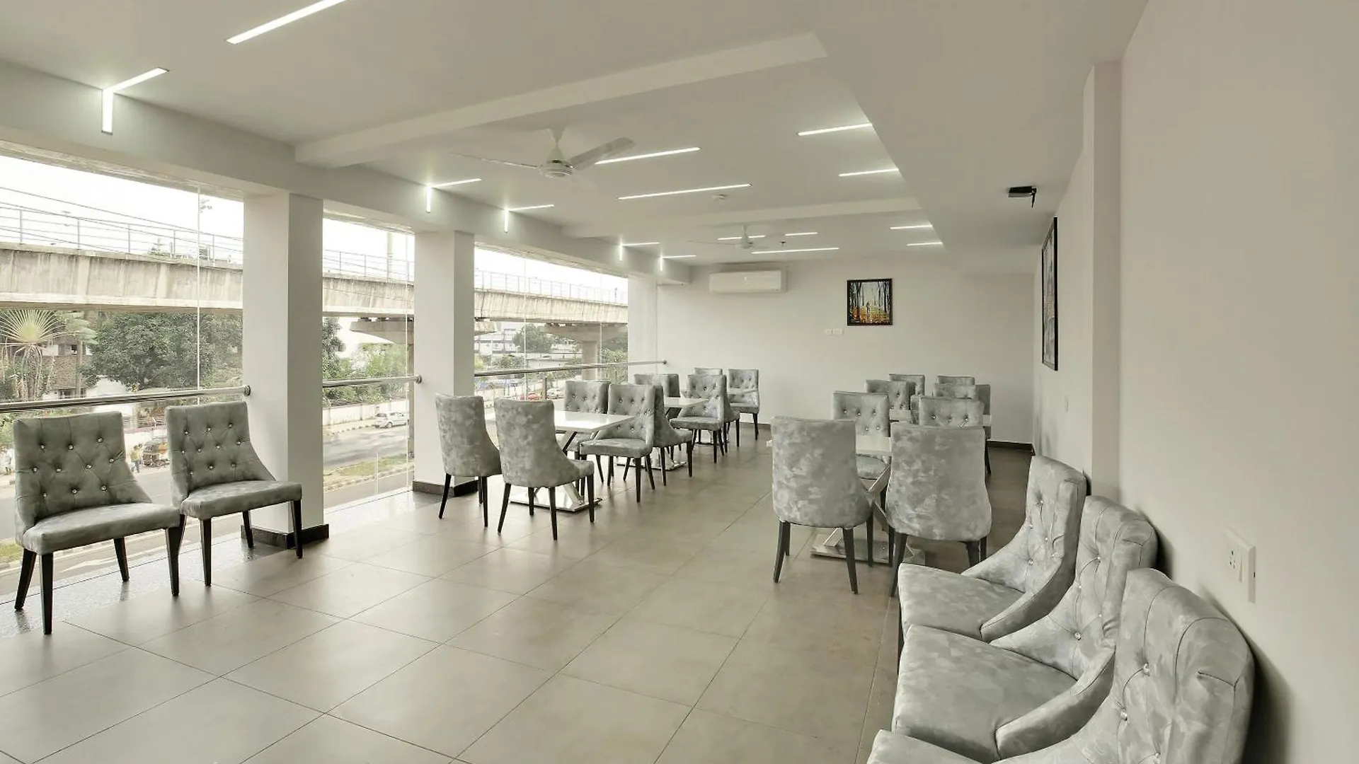 Super Townhouse Edasserys Kalamassery Tourist Home Elur Hotel
