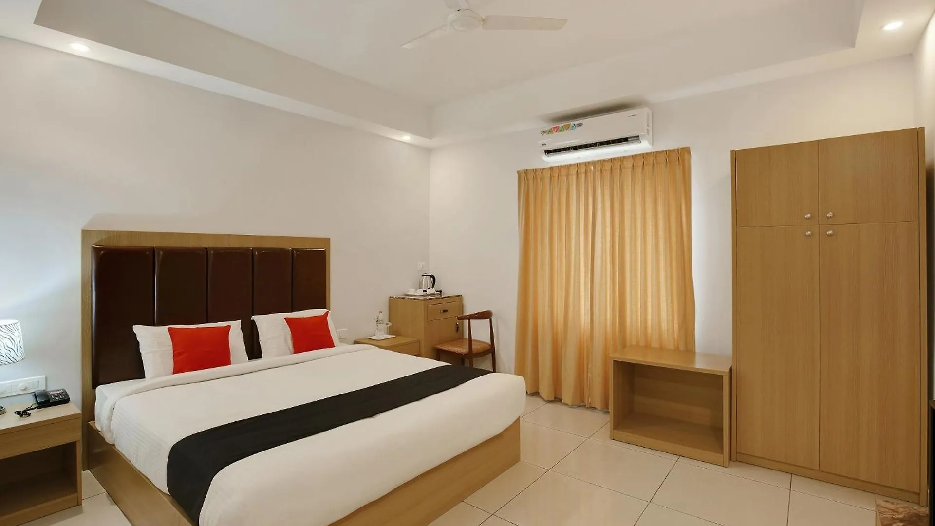 Super Townhouse Edasserys Kalamassery Tourist Home Elur