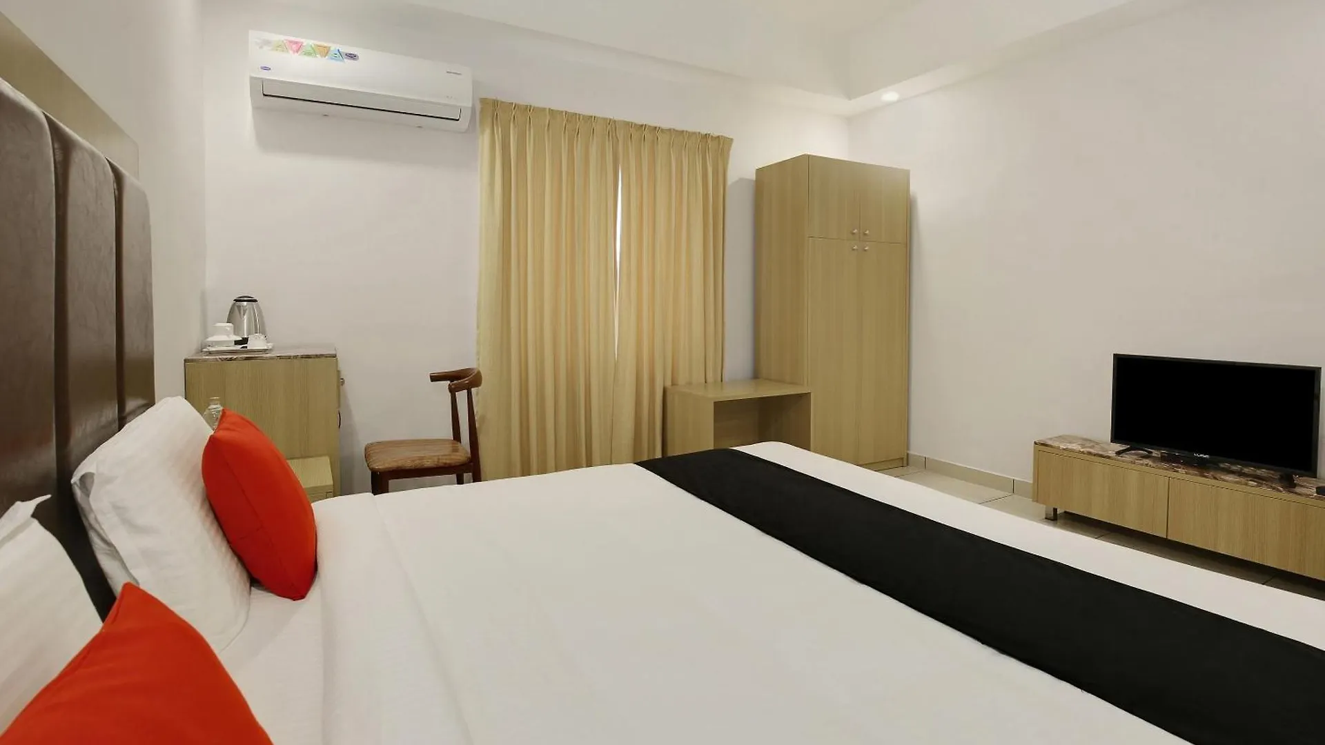 Super Townhouse Edasserys Kalamassery Tourist Home Elur Hotel